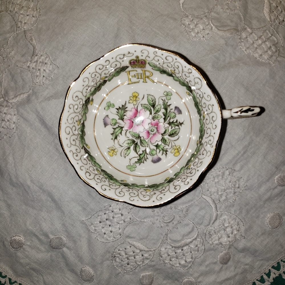 Queen Elizabeth II Coronation teacup, Paragon A1456, June 2, 1953